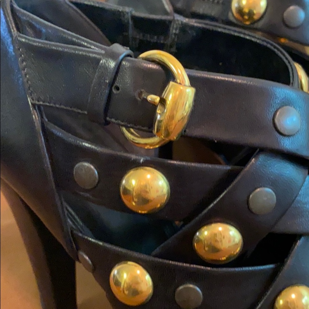 Gucci Gladiator Style Booties Hysteria Collection - Picture 9 of 13
